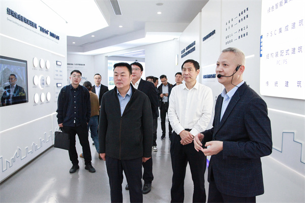 1728440395121429.jpg ÂÃÐÐÂÌÖþÕ¹Ìü.jpg