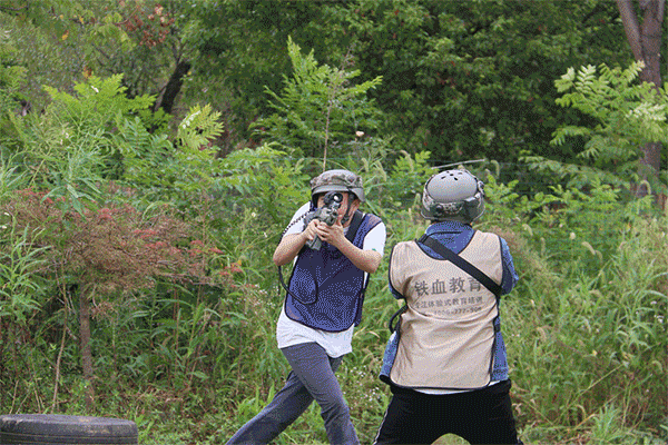 1569313733129837.gif 遭遇战-(1)_副本.gif