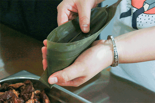 1593678755137512.gif 4.gif